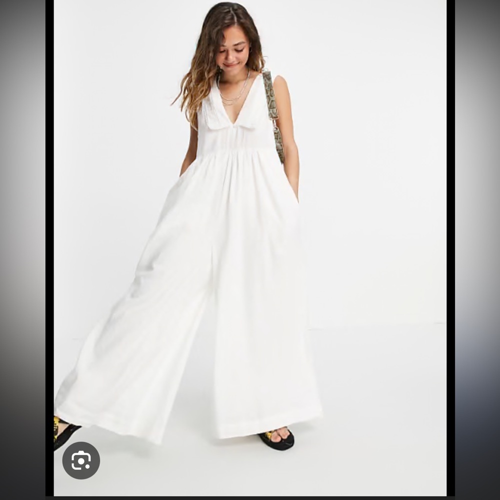 NWT Free People Big Love Wide Leg Lace Collar Jumpsuit In Ivory.  Size M.